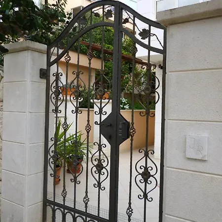 Jani Apartmán Hvar Town